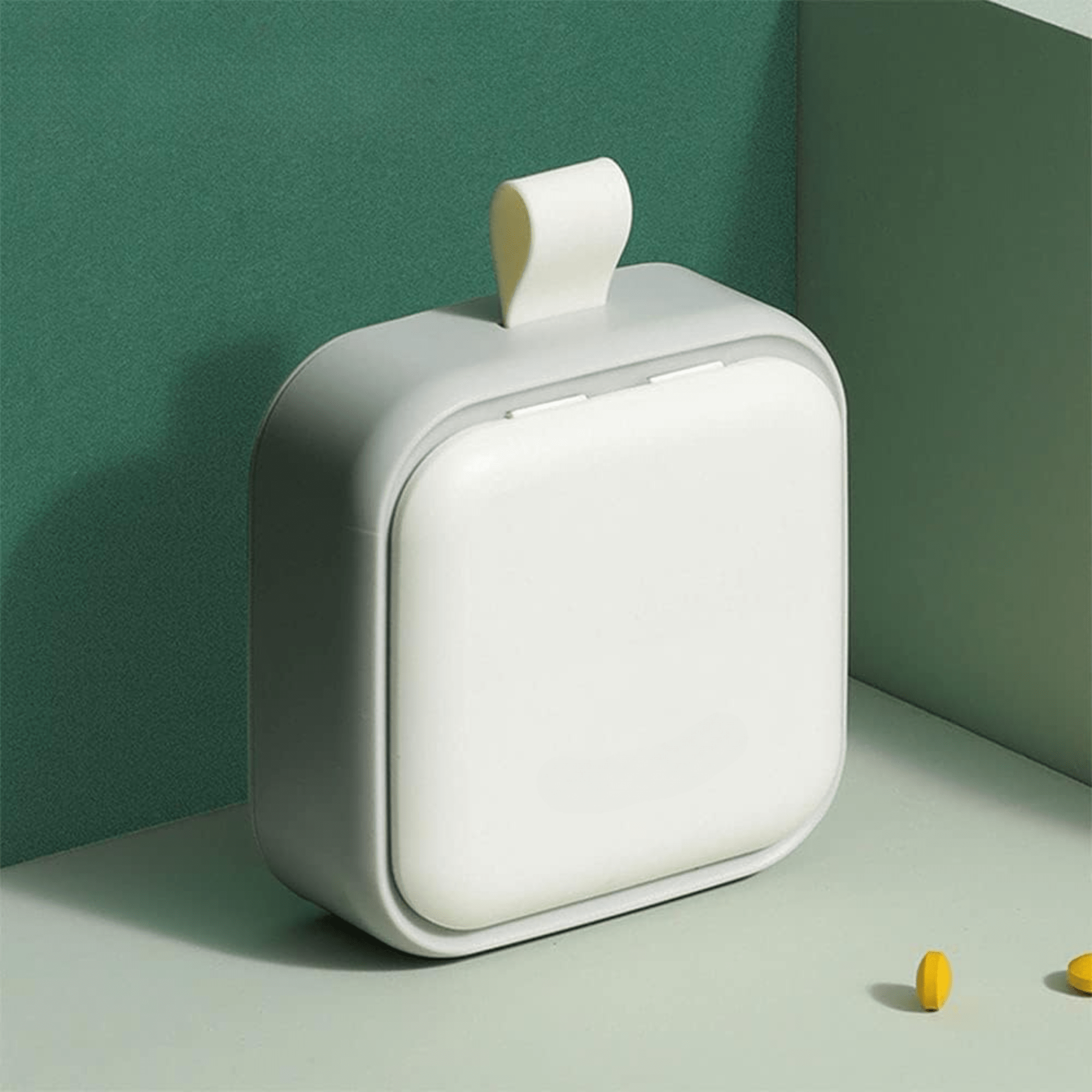 Multi-Functional Compact BPA-Free Medicine Storage Box with 4 Compartments