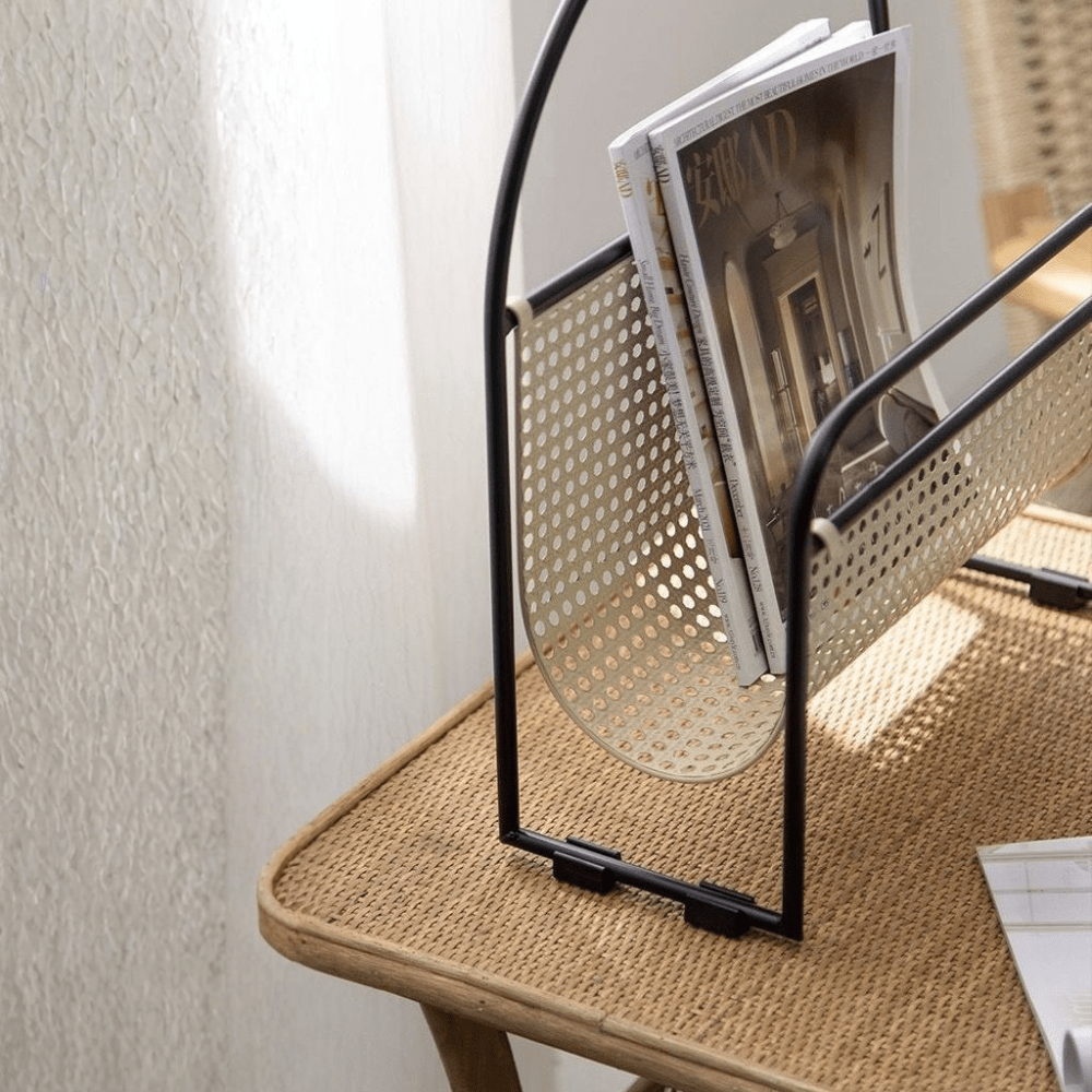 Open Frame Magazine Storage Holder With Curved Stand Design