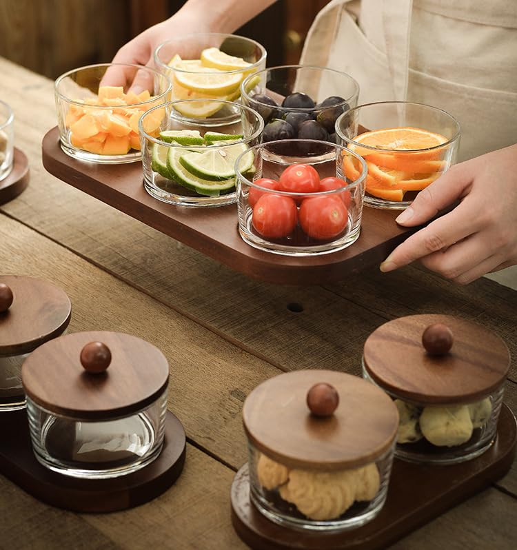 Minimalist Glass Snack Plate with Bamboo Lid