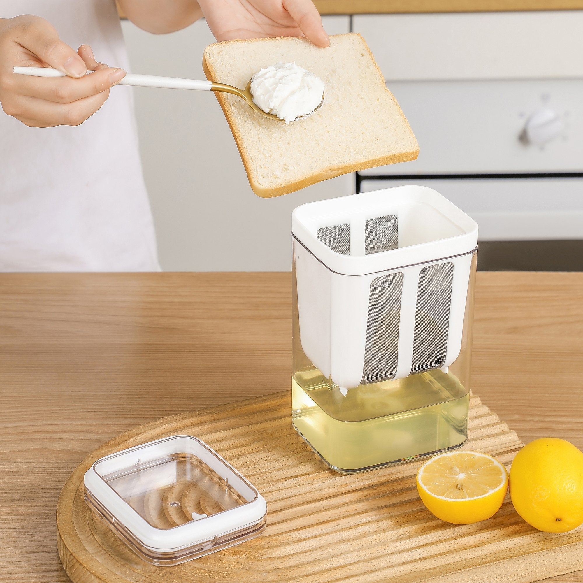 Multifunctional Hung Curd Maker with Fine Mesh Strainer(1100ml)