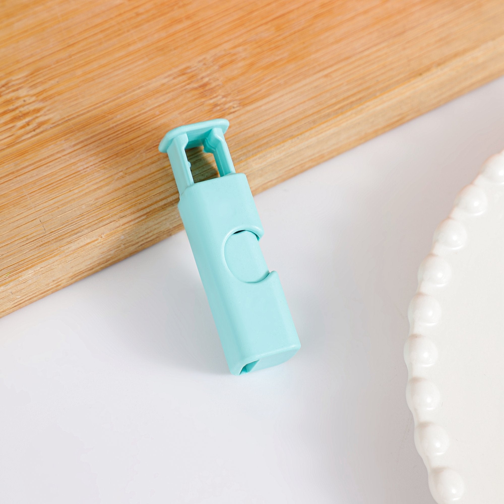 Snap-Seal Bag Clips
